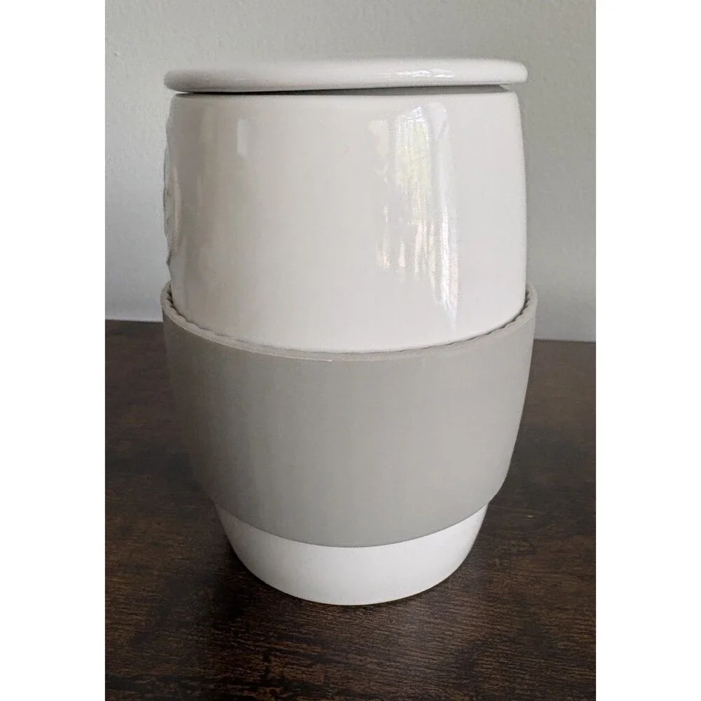 Pampered Chef 1529 Ceramic Egg Cooker Microwave Mug Cake Muffin Maker White